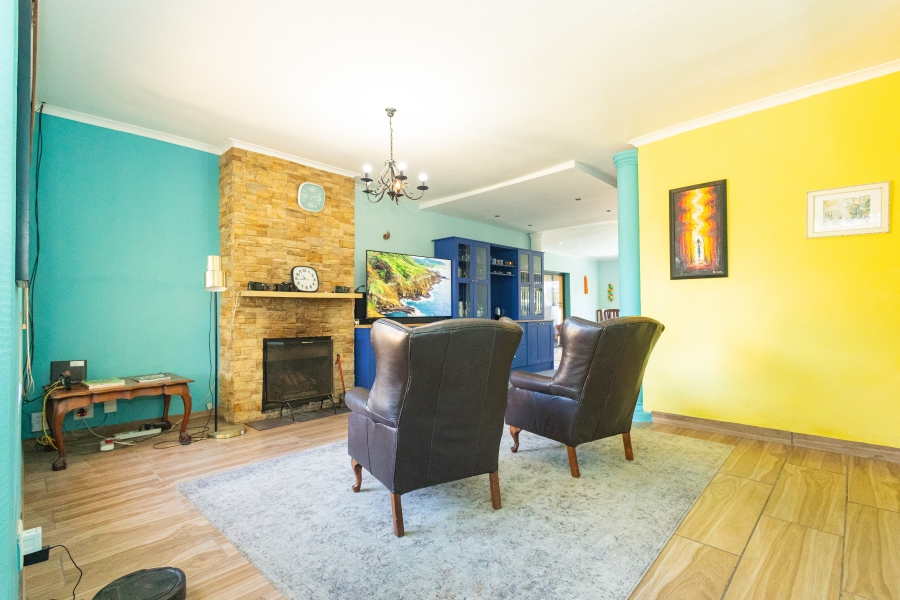3 Bedroom Property for Sale in Wellway Park Western Cape
